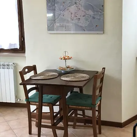 Simona *
